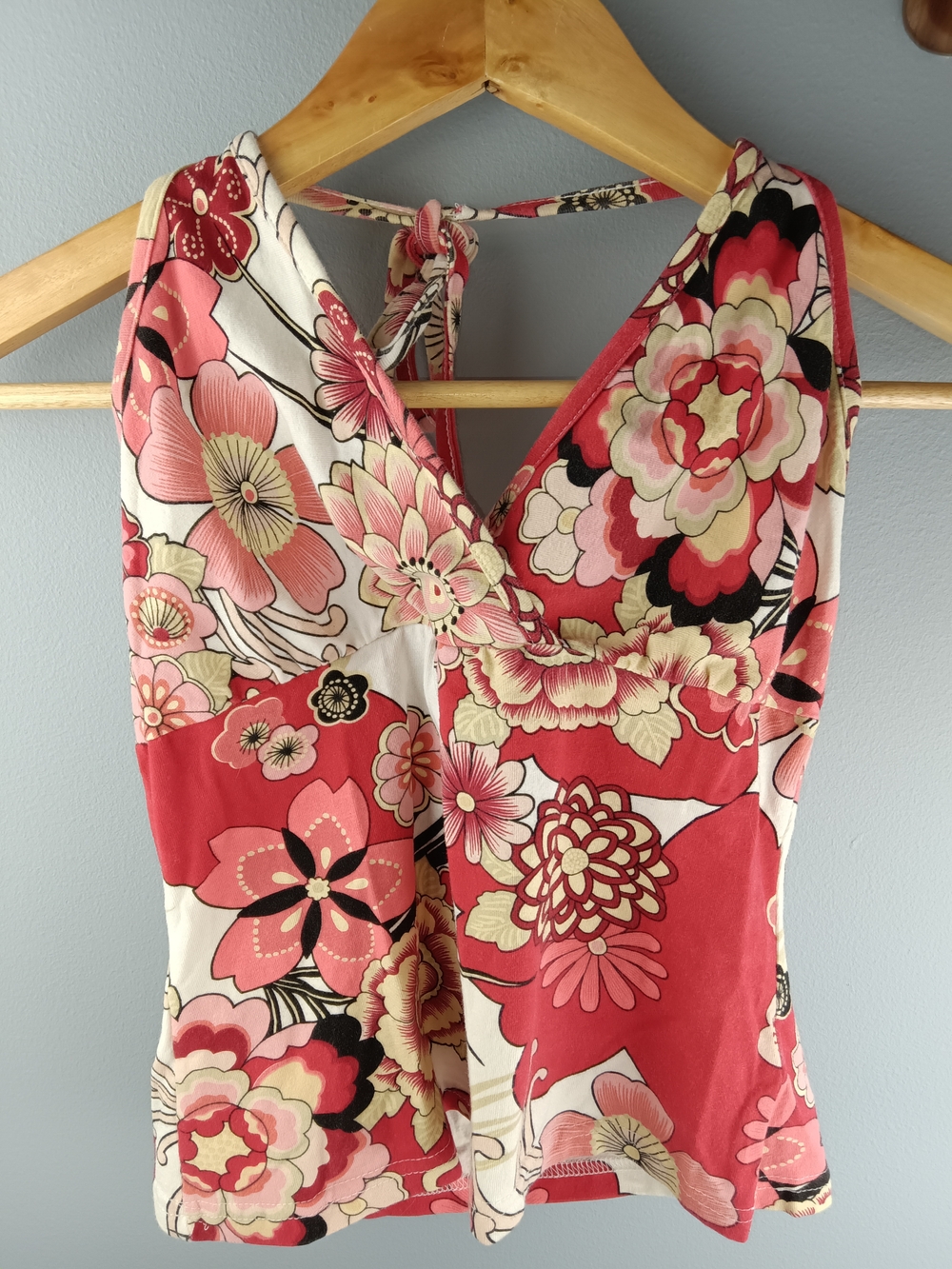 A. Byer Pink Red Floral Sleeveless V-Neck Halter Tank Top
